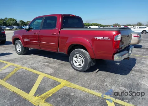 2004 Toyota Tundra Sr5 V8 z USA, uszkodzony, nr VIN 5TBDT441X4S435963